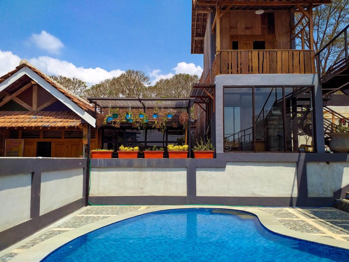 Amina Hill View Villa Malang By Ecommerceloka Екстер'єр фото