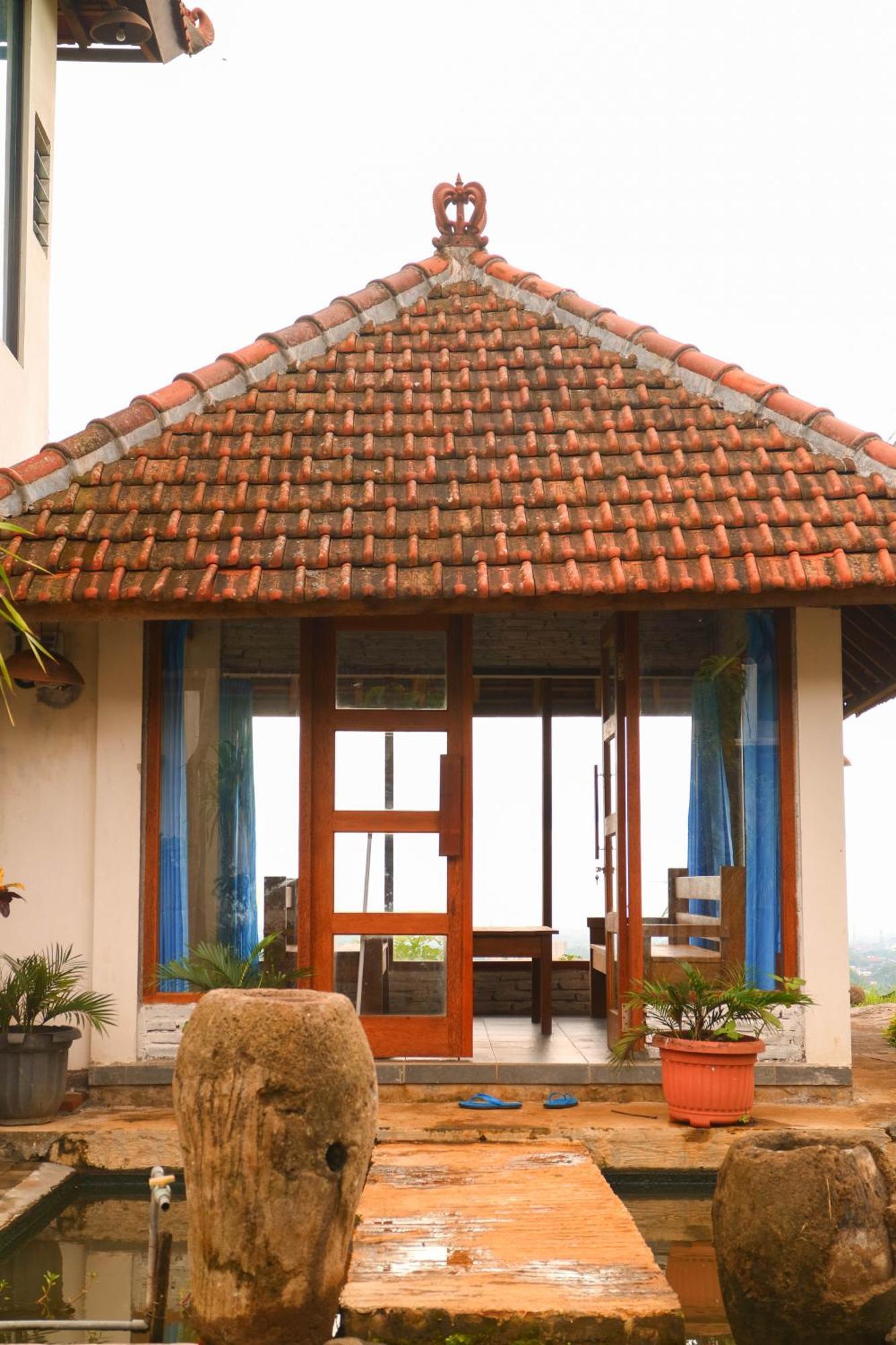 Amina Hill View Villa Malang By Ecommerceloka Екстер'єр фото