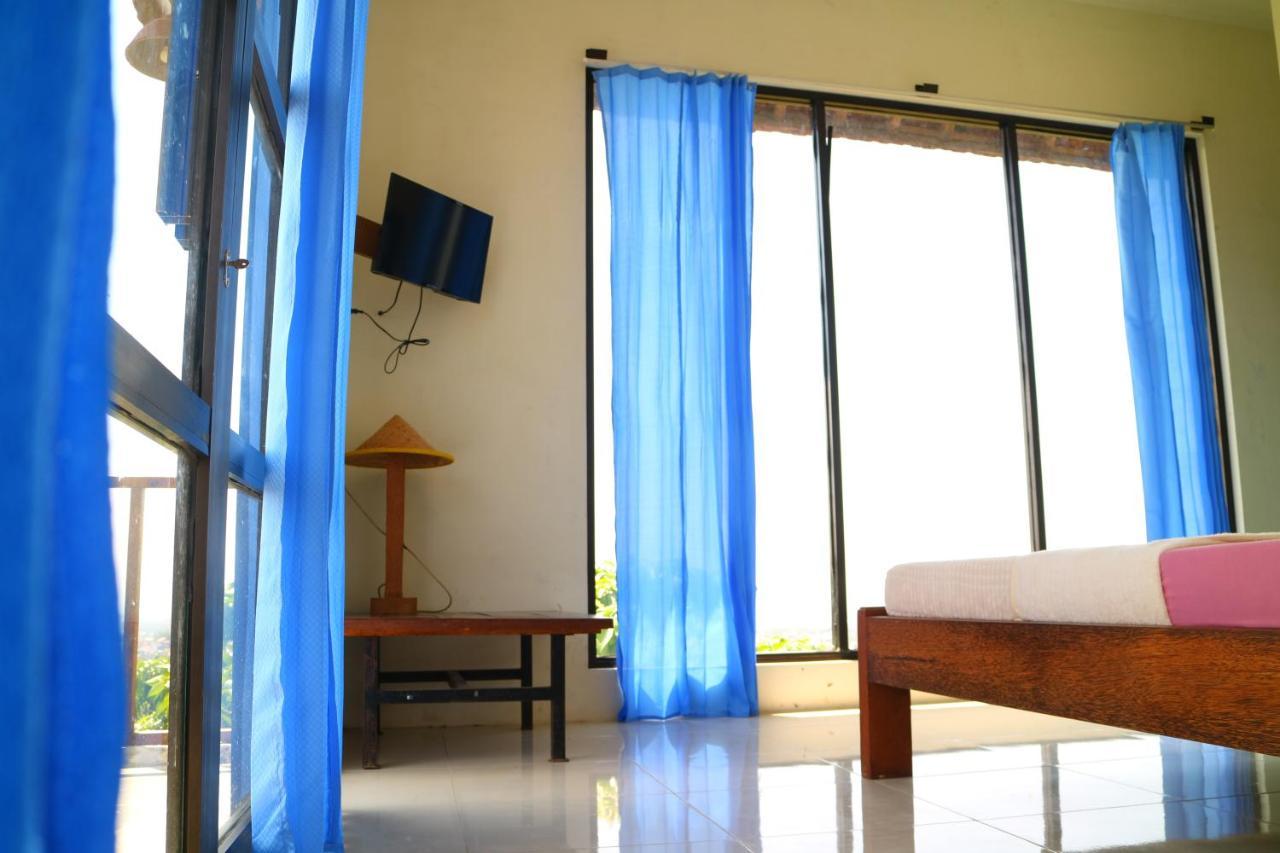 Amina Hill View Villa Malang By Ecommerceloka Екстер'єр фото