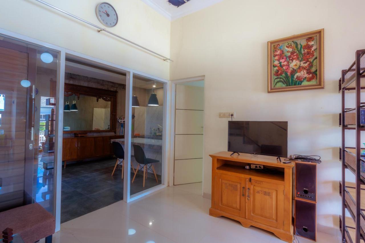 Amina Hill View Villa Malang By Ecommerceloka Екстер'єр фото